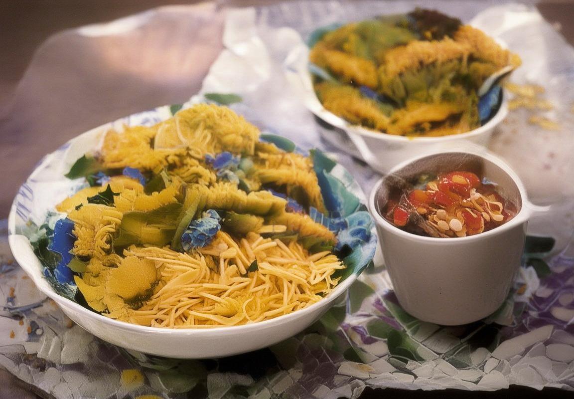 阿森纳欧冠酋长球场对决拜仁：战术对决与罗本弧线球制胜